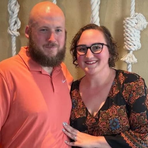 LAUREN & LEE ROBERTS